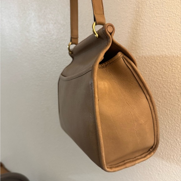 SOLD 🚫 Vintage Coach Logan 9907 in Stone - Picture 7 of 14